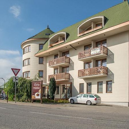 Apartman Artemis Bešeňová Dış mekan fotoğraf